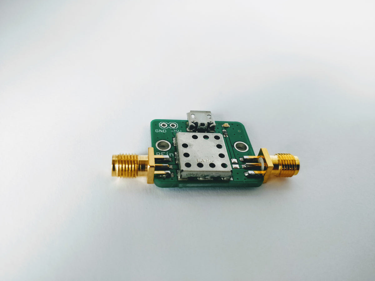 Amplificateur Faible Bruit 100 KHz - 2000 MHz + Antennes – Occasion